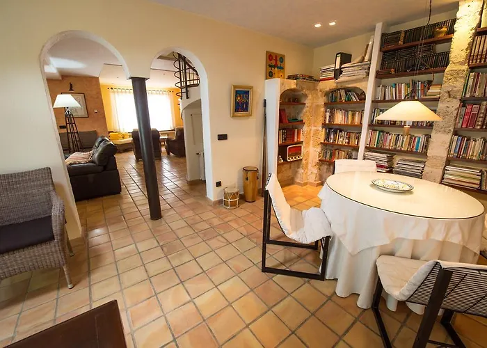 Moliner Premium By Mainvillas Your A 5-minute Drive From Llenaire Willa *