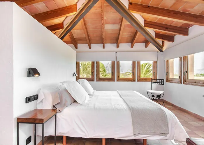 Moliner Premium By Mainvillas Your A 5-minute Drive From Llenaire