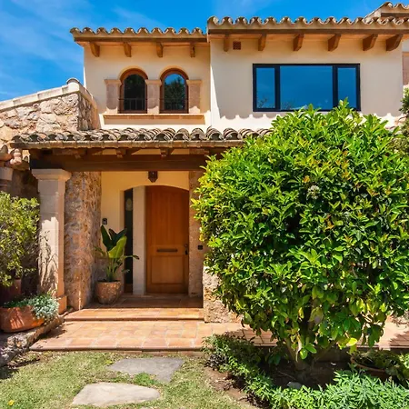 Вілла Moliner Premium *