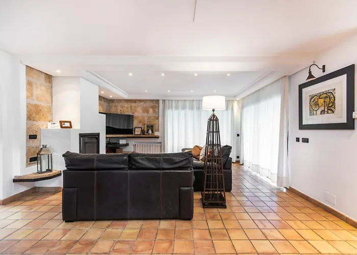 Moliner Premium By Mainvillas Your A 5-minute Drive From Llenaire Villa *